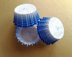 Cukrářské košíčky bílo - modré 35 x 17,5 mm / 2000 ks