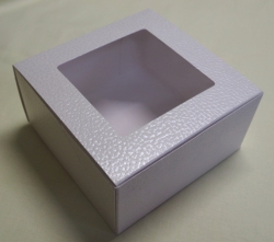 Krabička na cukroví - Bílá 16 cm / vzor kůže