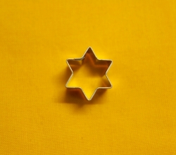 Vykrajovátko - Hvězda šesticípá 2 cm / mini