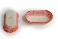 Cukrářské košíčky OVÁL červeno - bílé 20 x 40 x 20 mm 